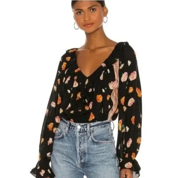 NWT Free People Poppy Balloon Sleeve Ruffle Floral V-Neck Lace Detail Bo… - Picture 2 of 14